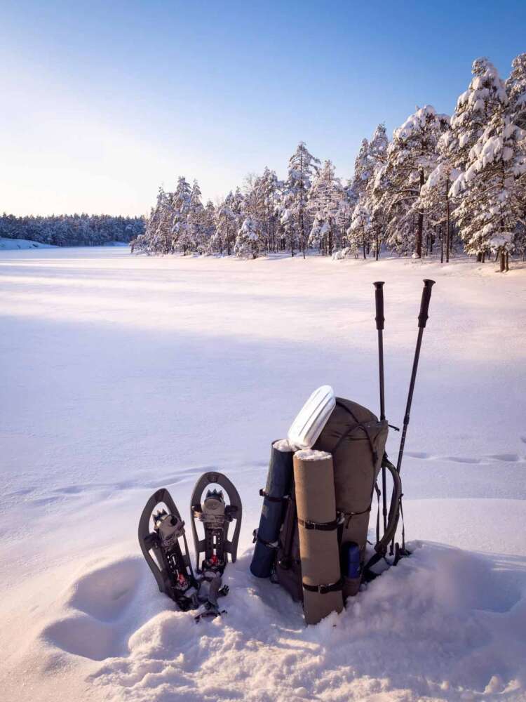 Lumikenkäily Nuuksion kansallispuistossa