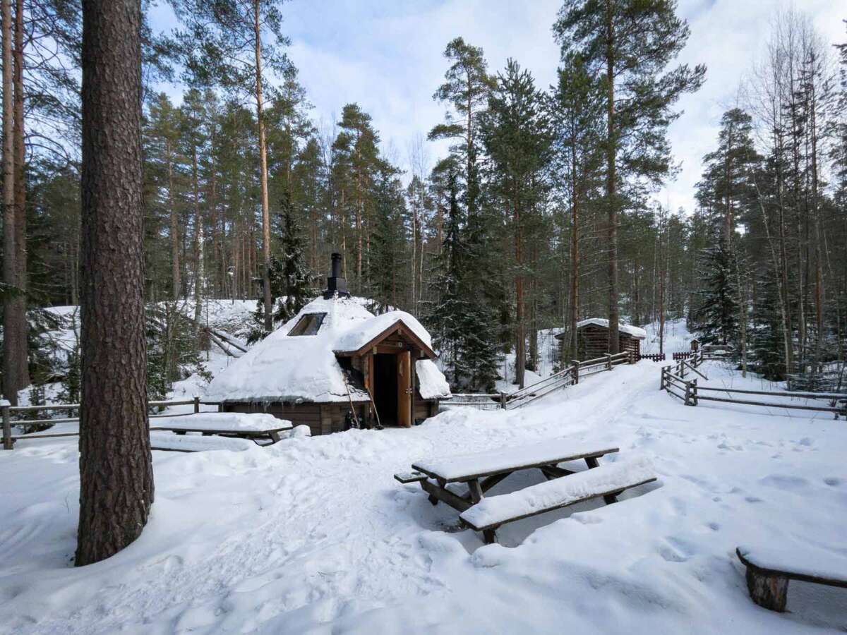 Mustavuori hut at Repovesi National Park